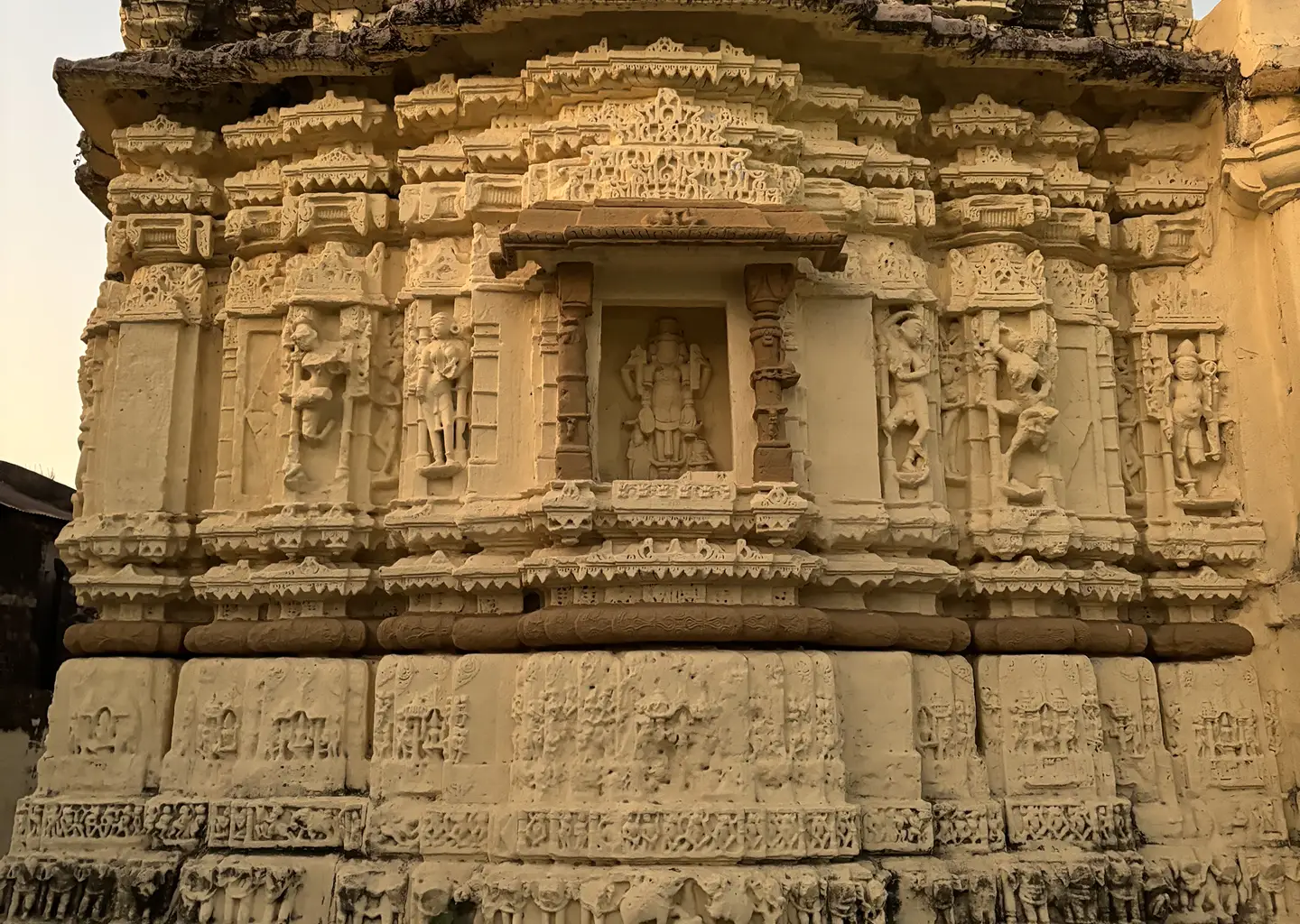 Brahma Temple, Khedbrahma