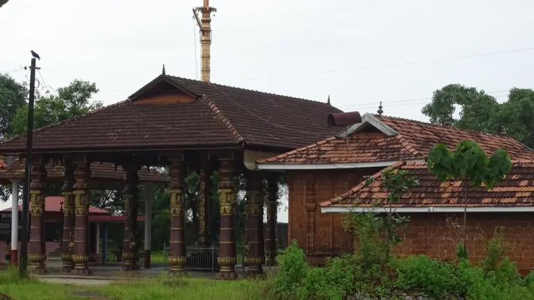 Vadukunda - Shiva Temple