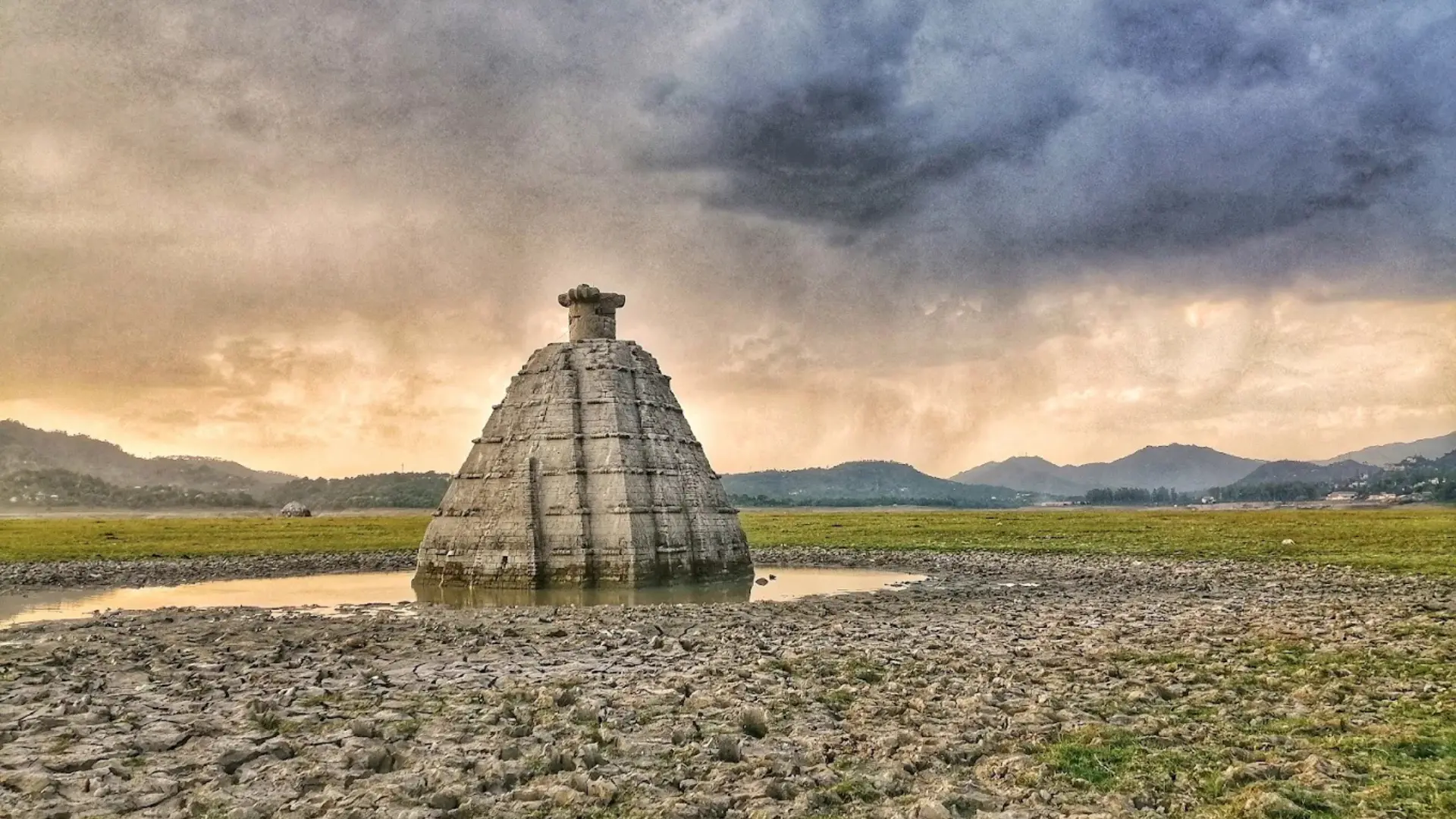 Submerged Temples, Bilaspur