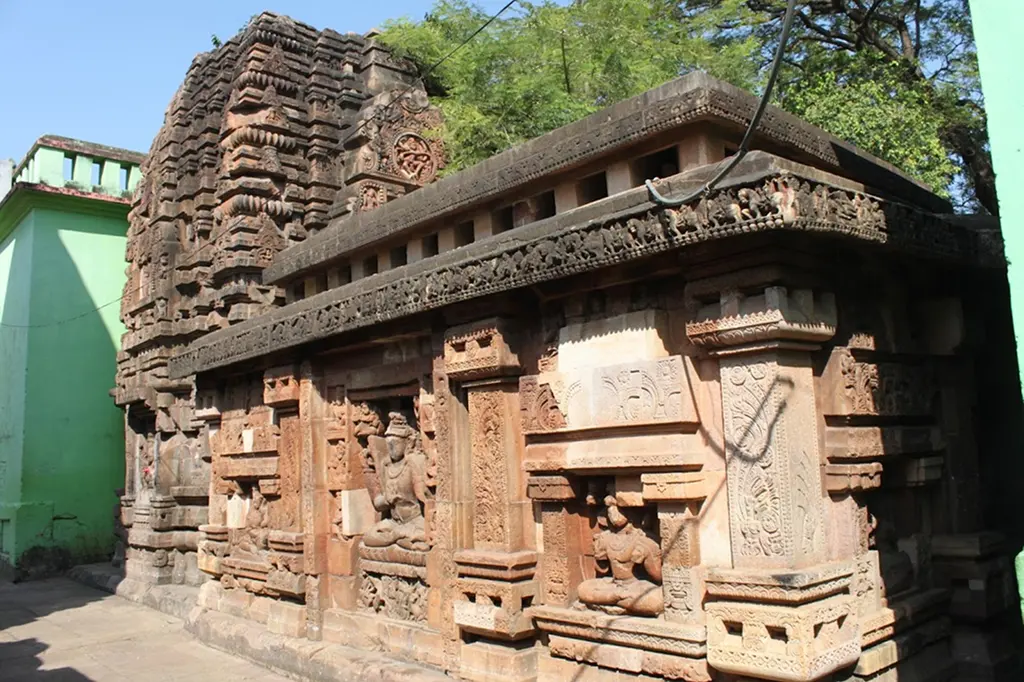 Sisiresvara Temple